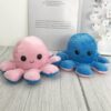 Veelkleurige omkeerbare octopus knuffel