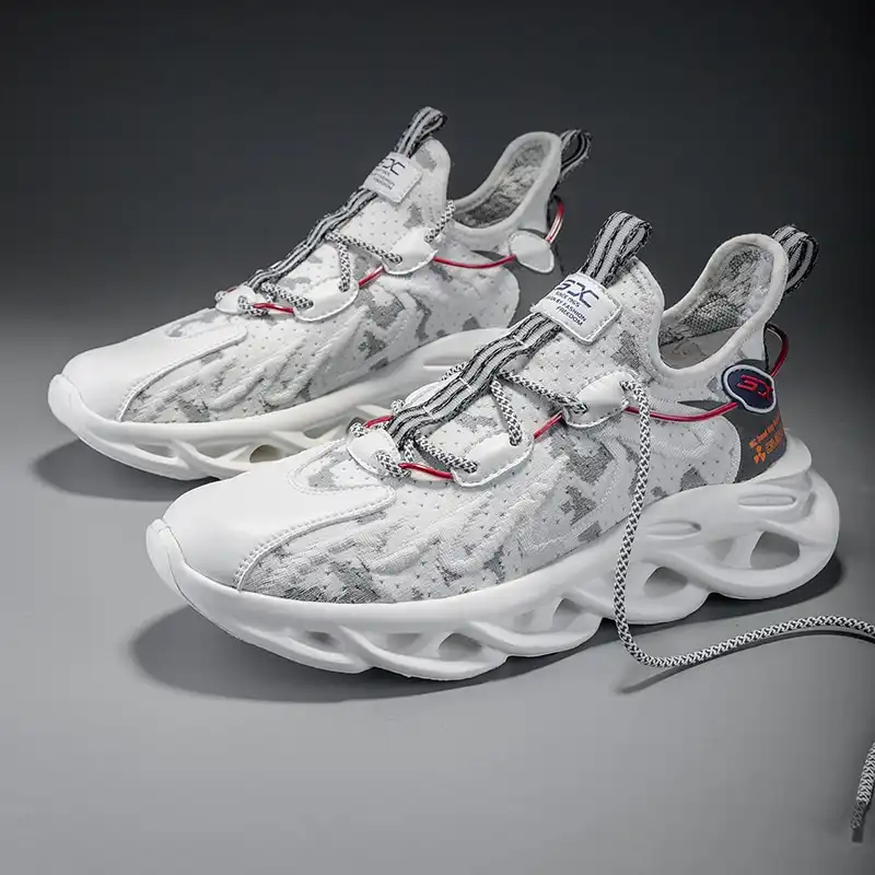 Dynamische Deceptor X9X-sneakers